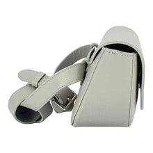 Charger l'image dans la galerie, RB1027BO | Women's Rounded Bandolier Bag in Genuine Leather Made in Italy. Removable and adjustable leather shoulder strap. Polished Nickel hardware - Ice color - Dimensions: 25 x 15 x 9 cm.-4