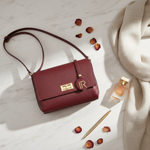 Charger l'image dans la galerie, Mini Crossbody Cuir Vino Rabat — Isabella Rhea
